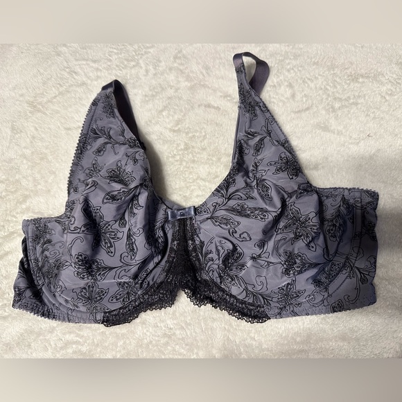 Bra - Picture 1 of 2